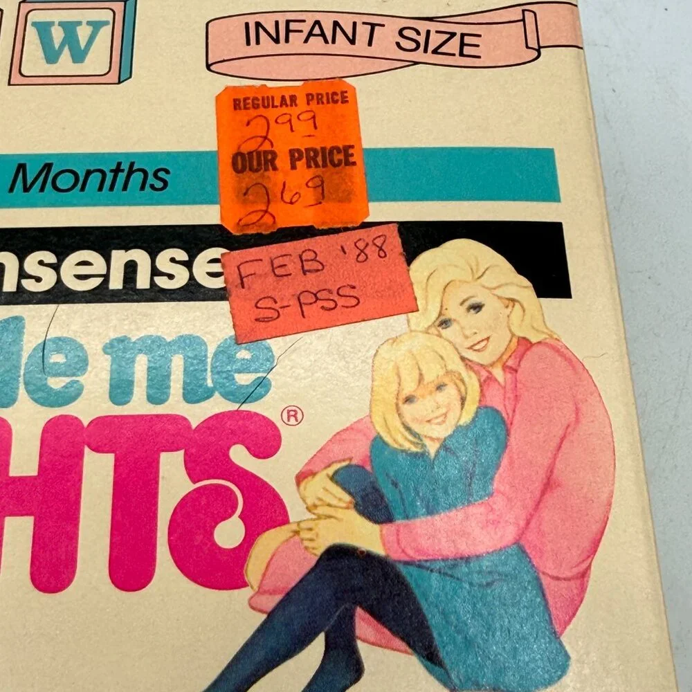 ✨ Vintage 1987 No Nonsense Cuddle Me Tights Infant 6–18 Months Red | NOS ✨